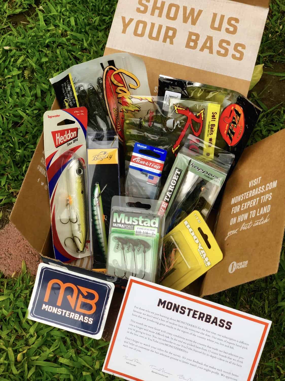 The ABCD Diaries: #HolidayGiftGuide - MONSTERBASS Box for the Fishing  Enthusiast!