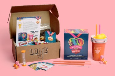 Romantic Subscription Boxes for Couples