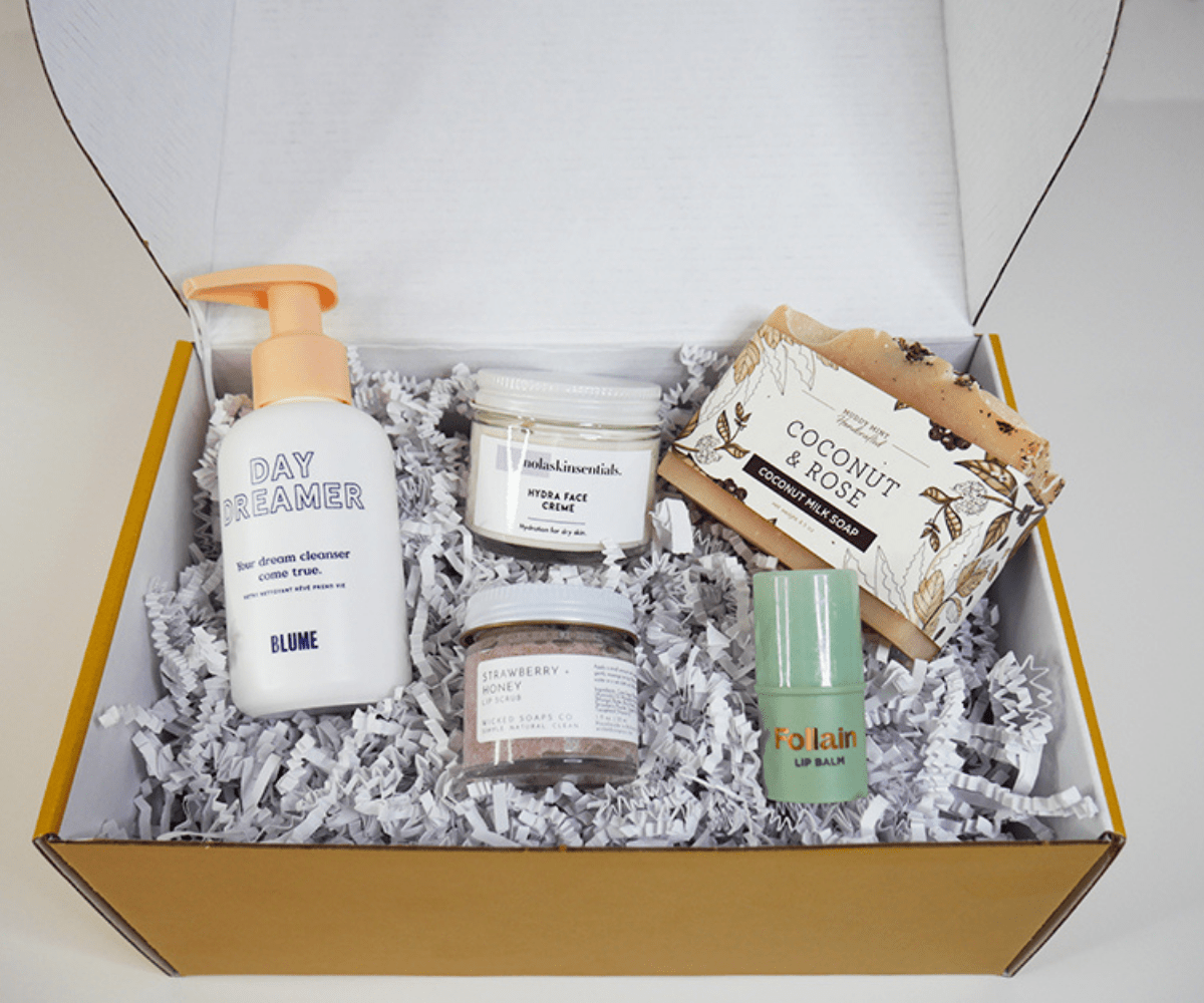 Skincare Party Box Reviews Get All The Details At Hello Subscription!