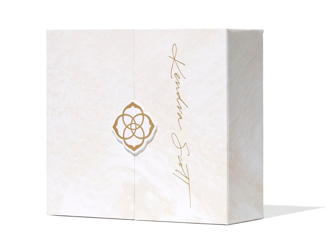Kendra Scott Advent Calendar Reviews Get All The Details At Hello Subscription!